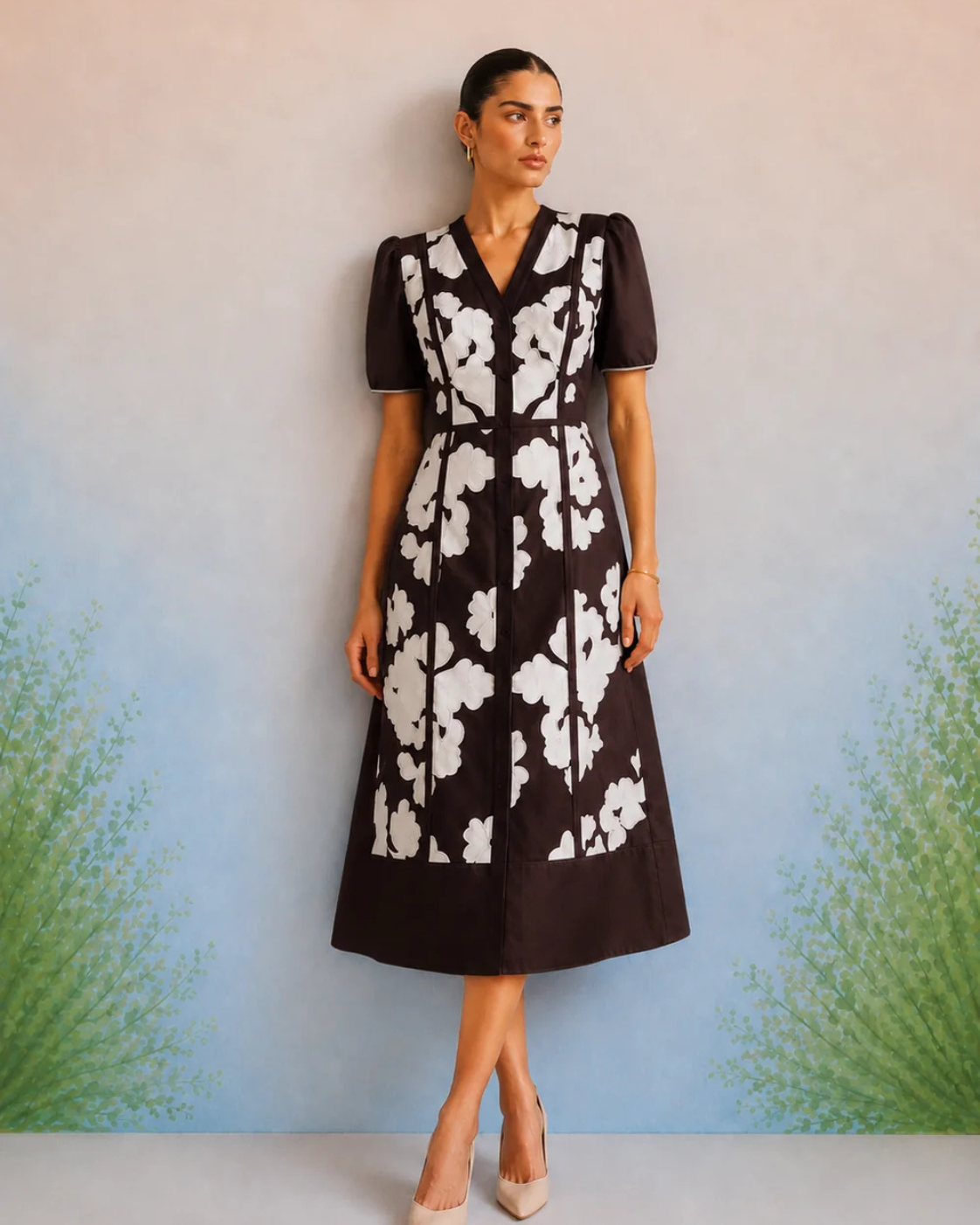 Bulevar Blossom - The Arye Espresso Appliqué Midi Dress