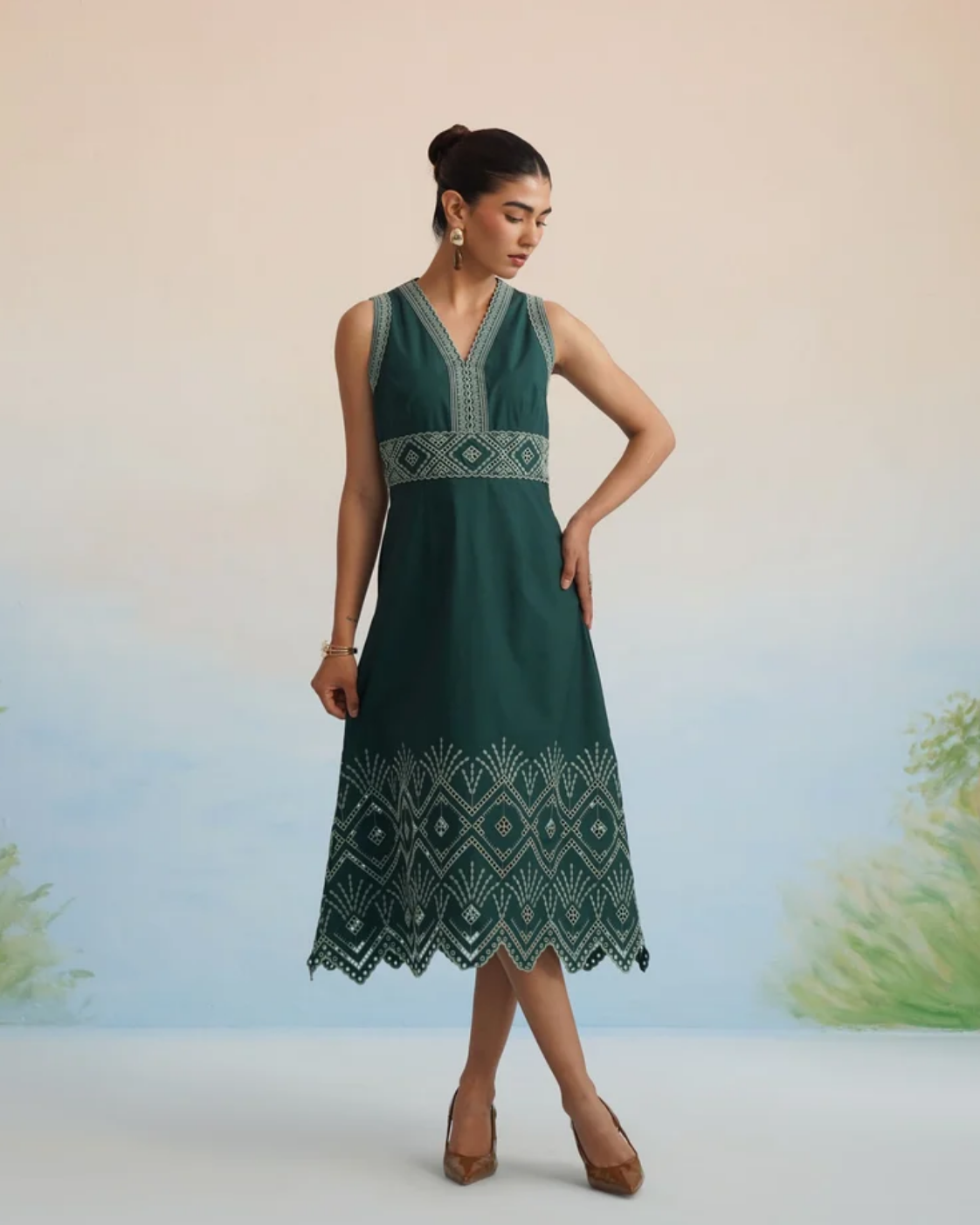 Bulevar Blossom - The Emerald Lattice Embroidered Midi Dress