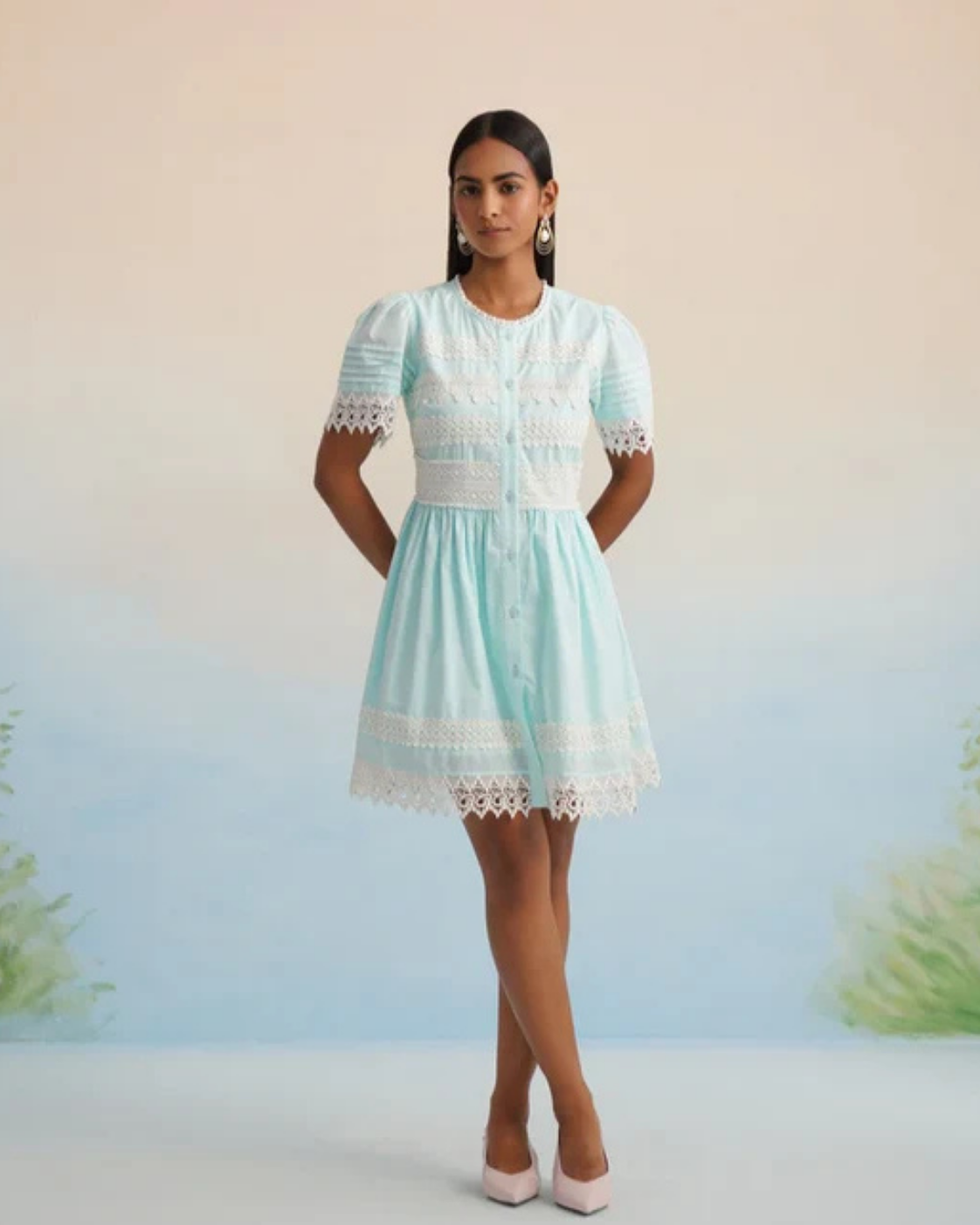 Bulevar Blossom - The Bluebell Lace Mini Dress