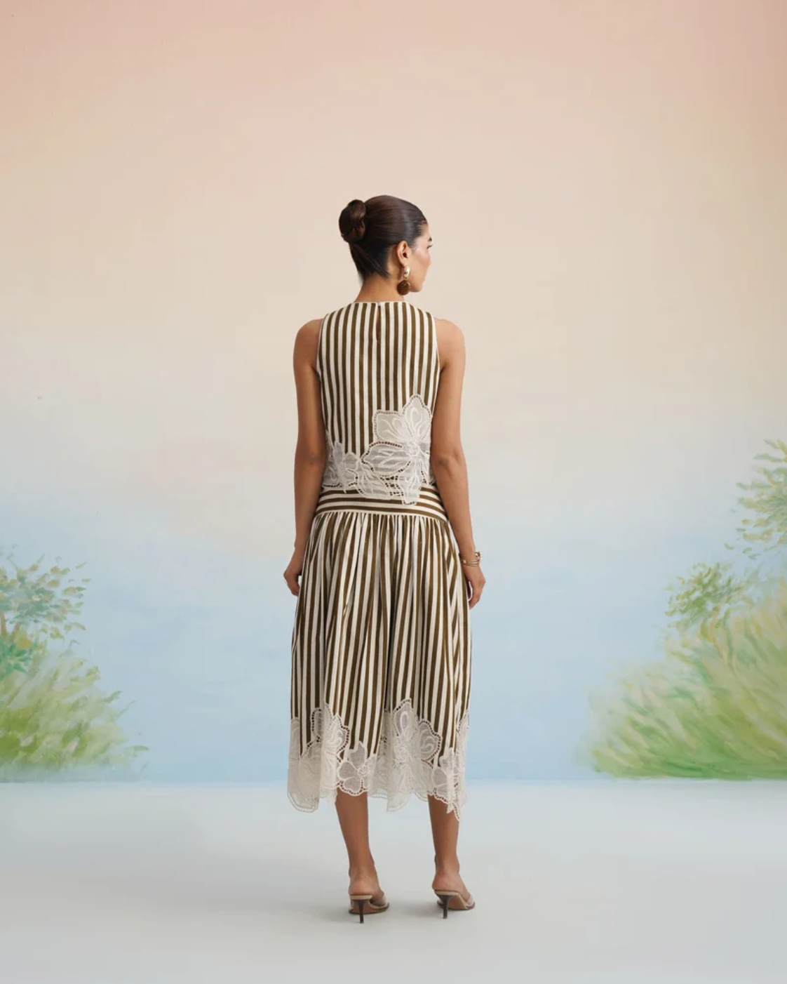 Bulevar Blossom - The Olive Stripe Floral Appliqué Ensemble: Two-Piece Skirt Set