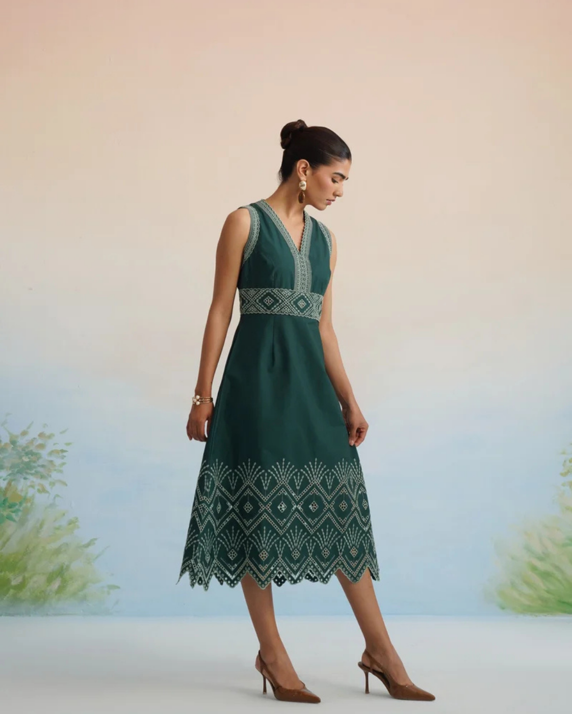 Bulevar Blossom - The Emerald Lattice Embroidered Midi Dress