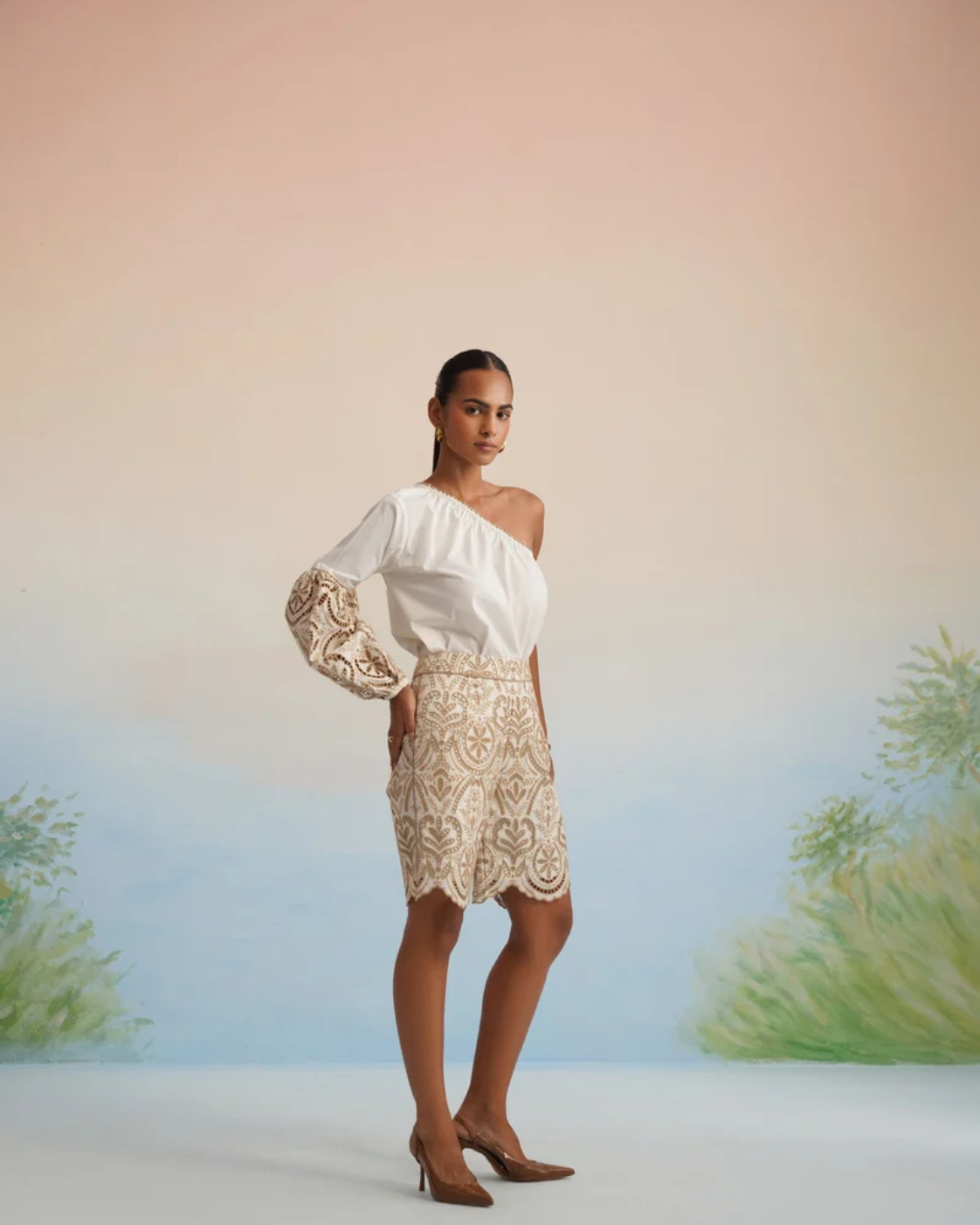 Bulevar Blossom - One-Shoulder Embroidered Shorts Set