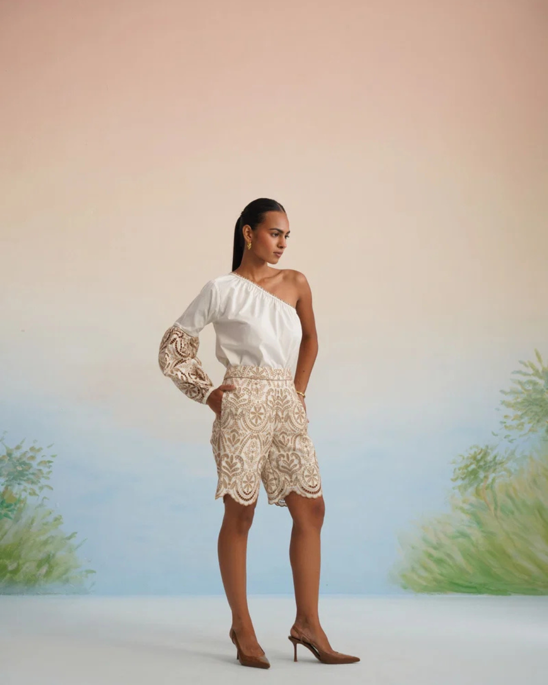 Bulevar Blossom - One-Shoulder Embroidered Shorts Set