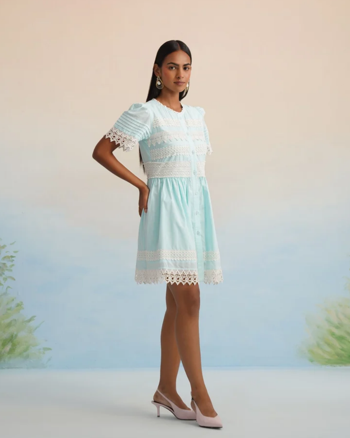 Bulevar Blossom - The Bluebell Lace Mini Dress